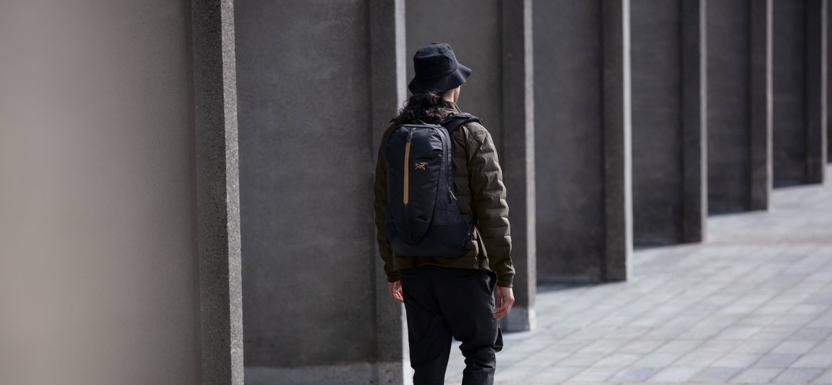 Urban Essentials Mens - Arc'teryx Australia