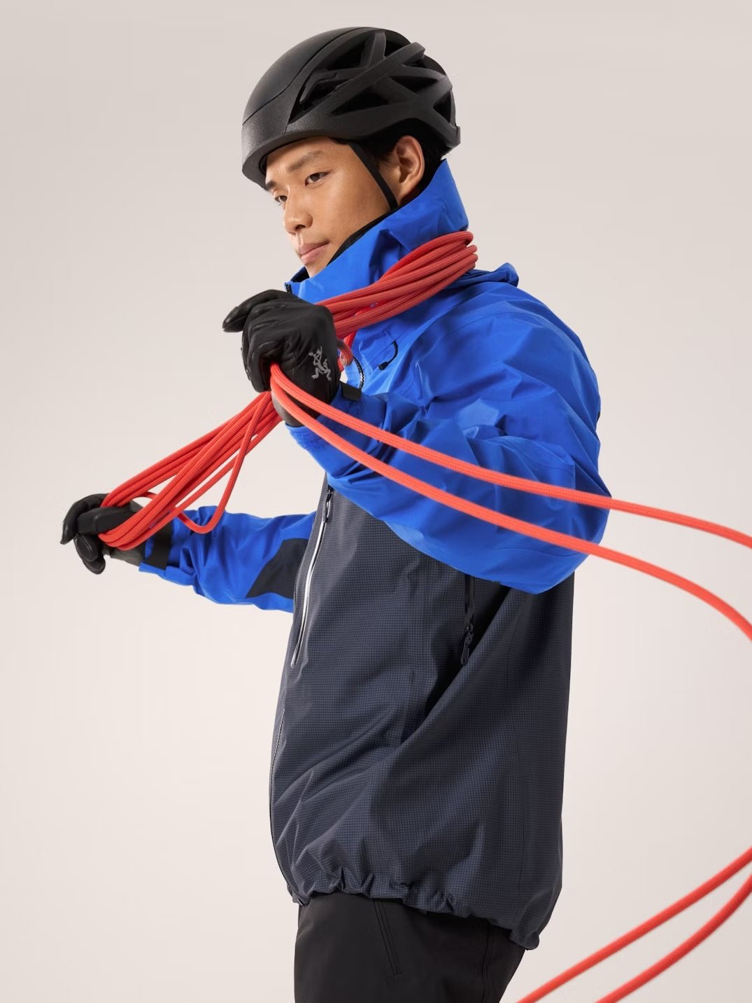 Alpha Jacket Men's Lt Vitality / Black Sapphire - Arc'teryx Australia