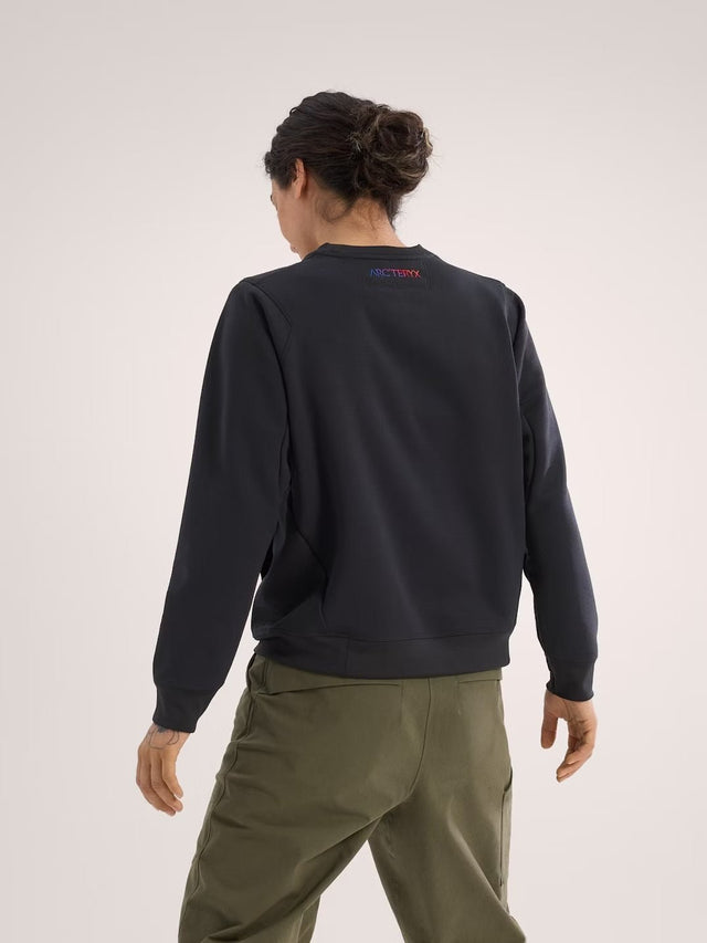 Aestas Crew Neck Pullover Women's