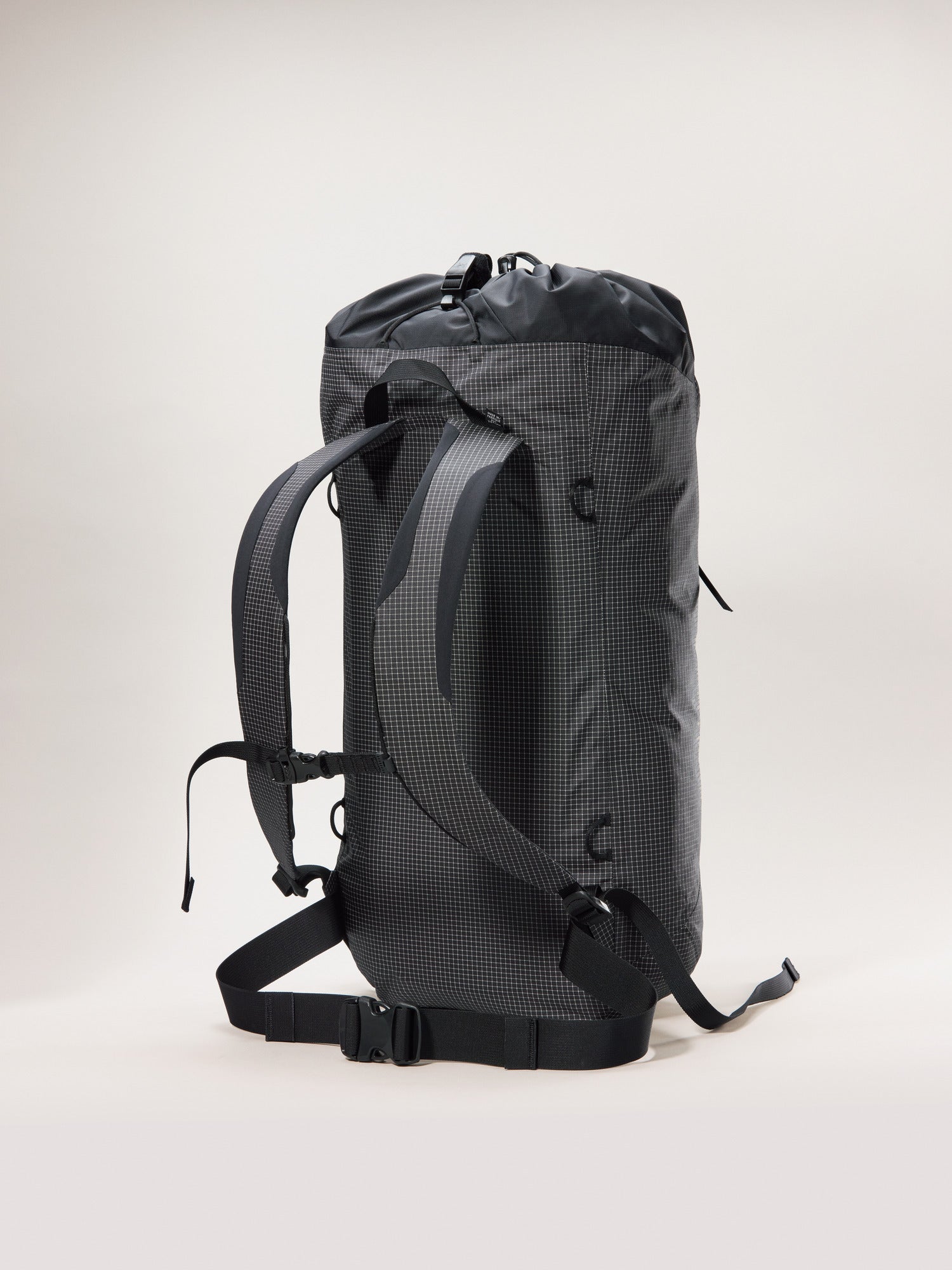 Alpha FL 30 Backpack Black - Arc'teryx Australia