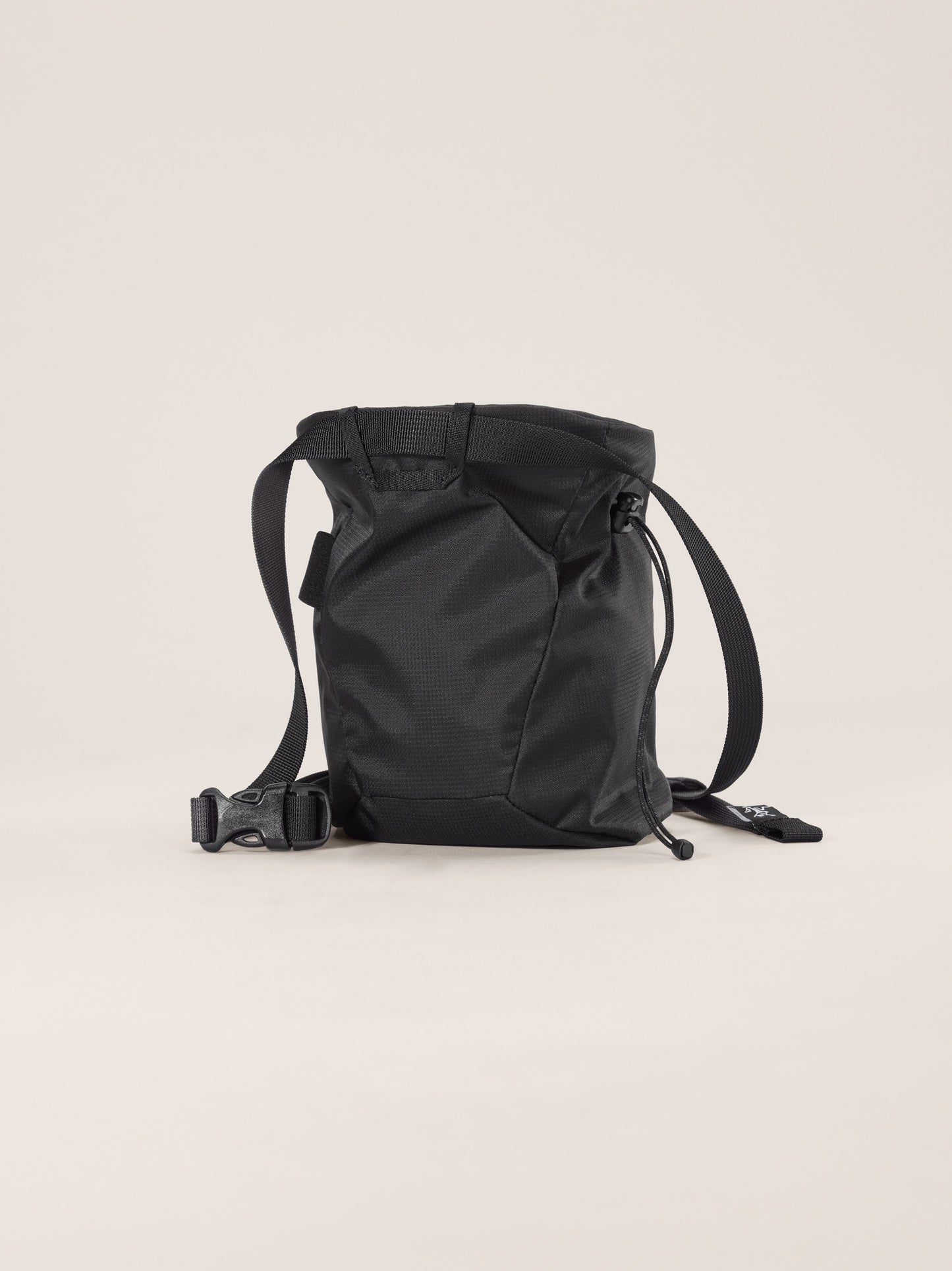 Ion Lightweight Chalk Bag Black - Arc'teryx Australia