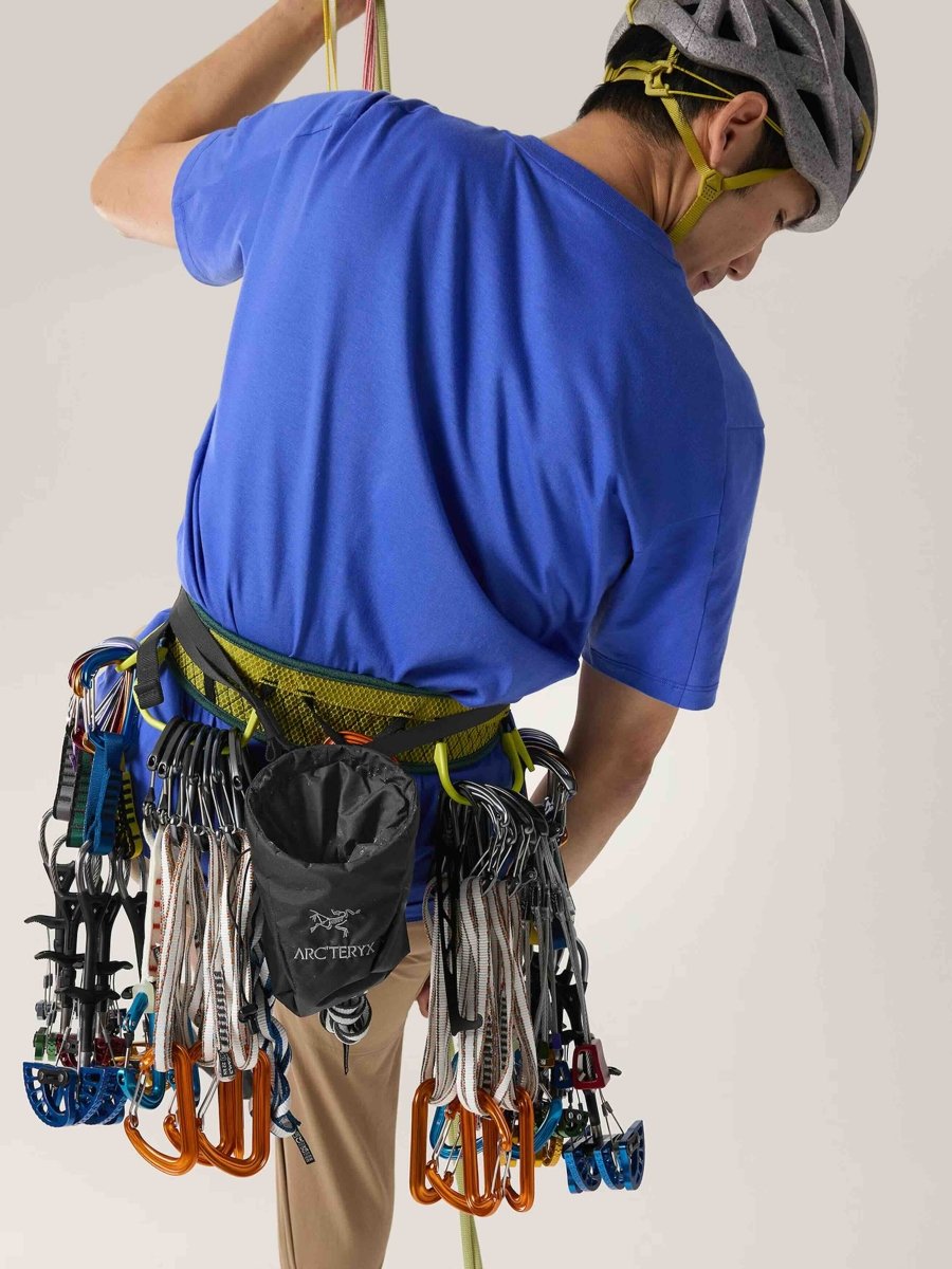 Ion Lightweight Chalk Bag Black - Arc'teryx Australia