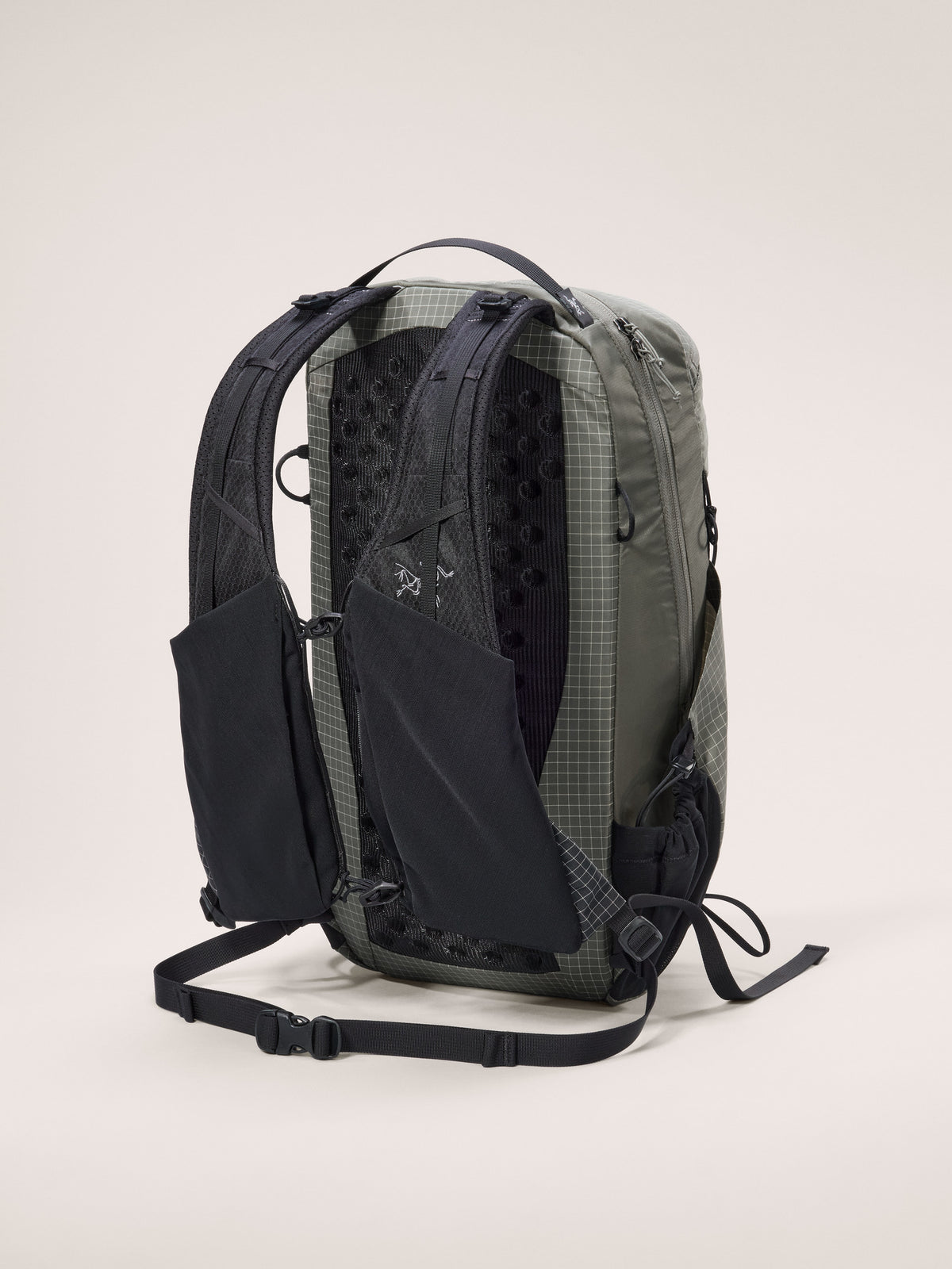 Aerios 18 Backpack