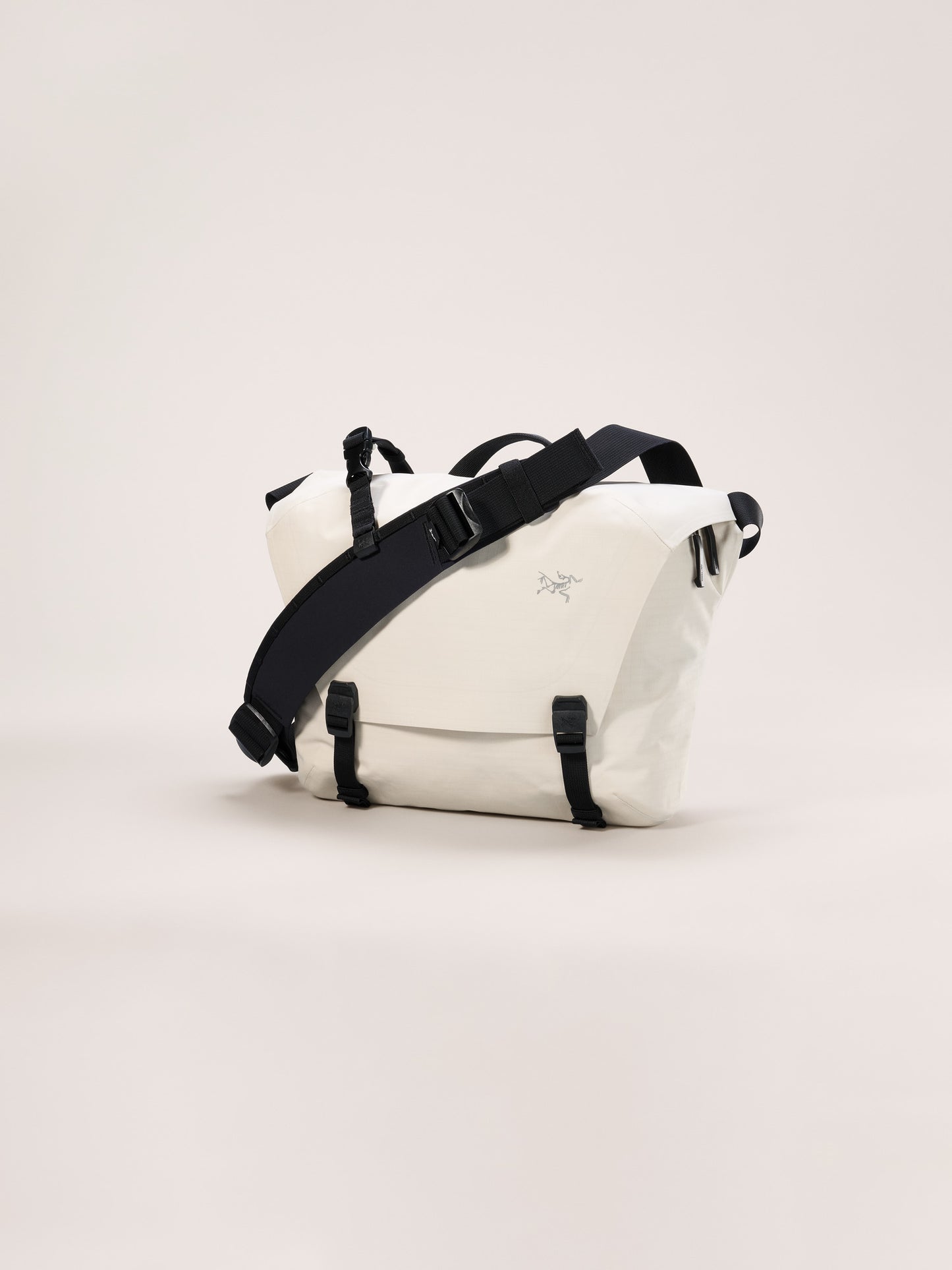 Granville 10 Courier Bag